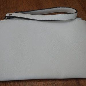 New Echo White Faux Leather Wristlet Purse Cosmetic Bag Clutch